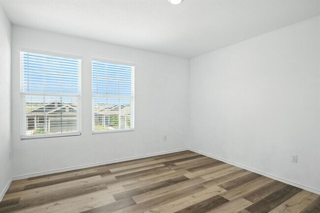 Building Photo - 1113 Cattail Ln