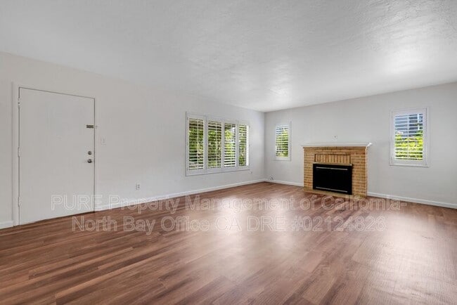 Building Photo - 1536 Madrona Ave