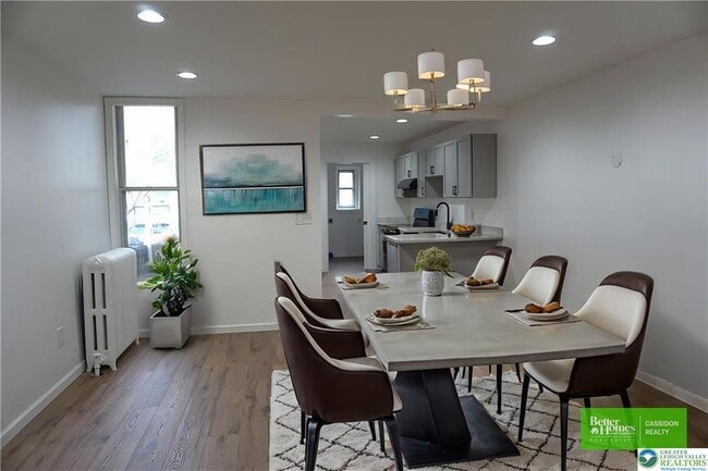 Building Photo - 128 S West St