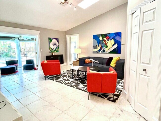 Building Photo - 1259 Denlow Ln