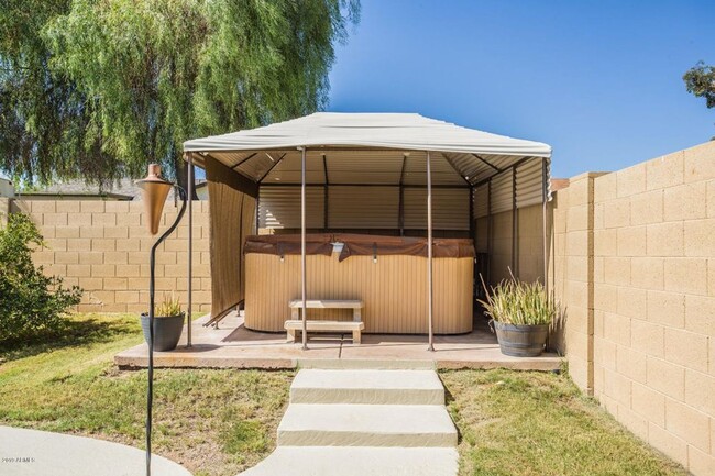 Building Photo - Great Home in East Mesa with Pool