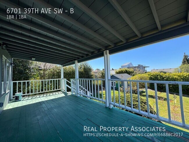 Building Photo - 6701 39th Ave SW