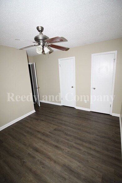 Building Photo - 6363 Thistlebrook Dr