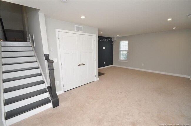 Building Photo - 200 Misty Pike Dr