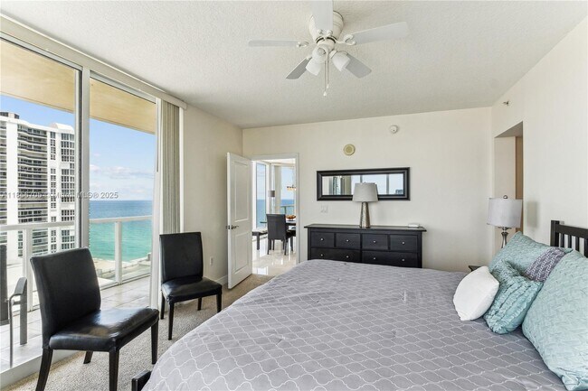 Building Photo - 16699 Collins Ave