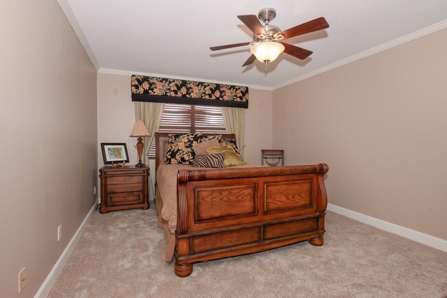 Building Photo - 2050 Oleander Blvd