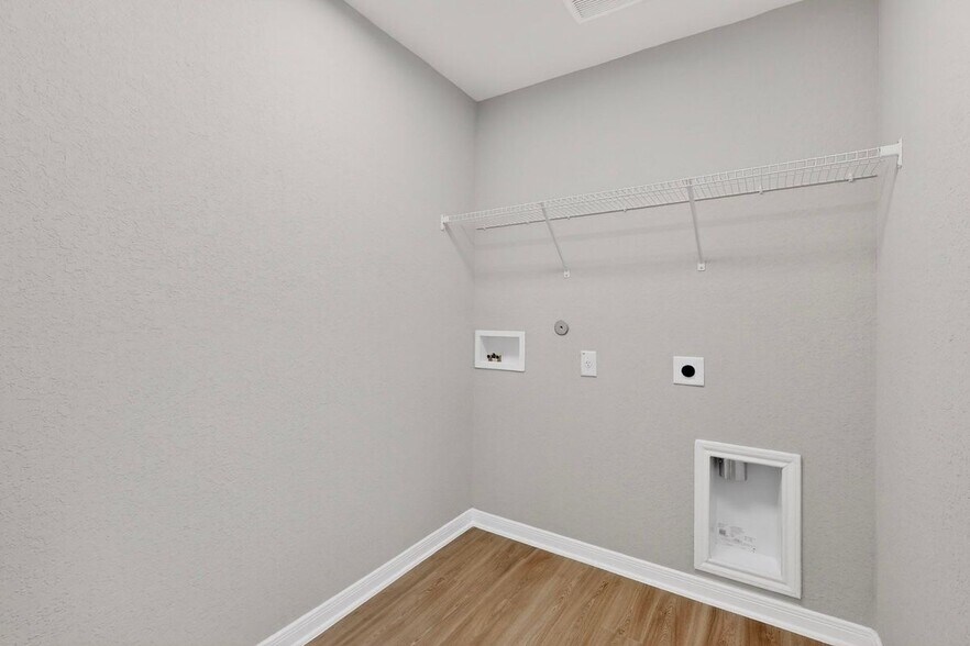 Building Photo - 1160 Water Valley