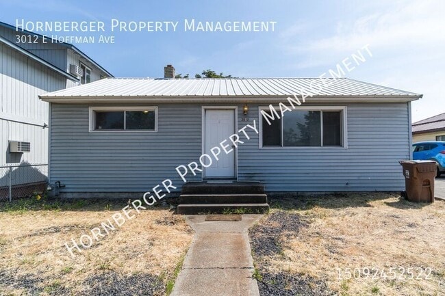 Building Photo - 3012 E Hoffman Ave