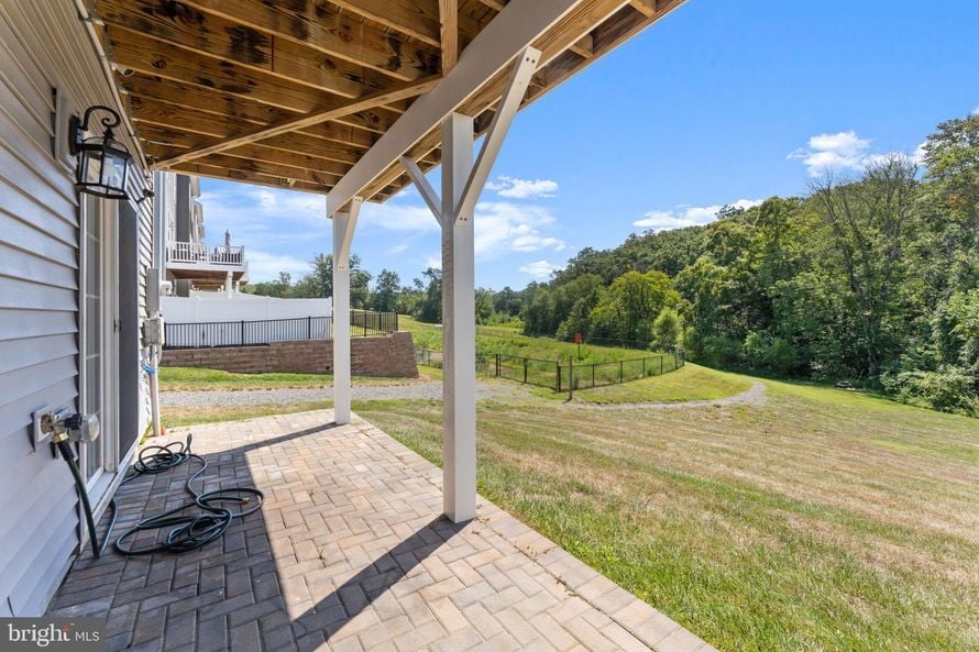 Building Photo - 8773 Elsing Green Dr