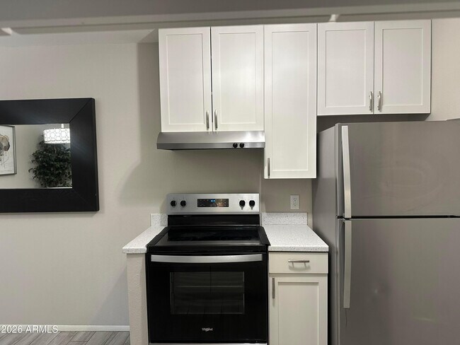 Building Photo - 5525 E Thomas Rd