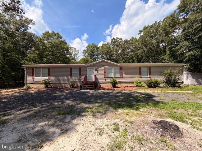 Building Photo - 7118 Tanglewood Dr