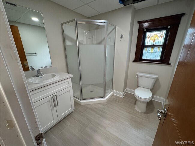 Building Photo - 2 Agassiz Cir