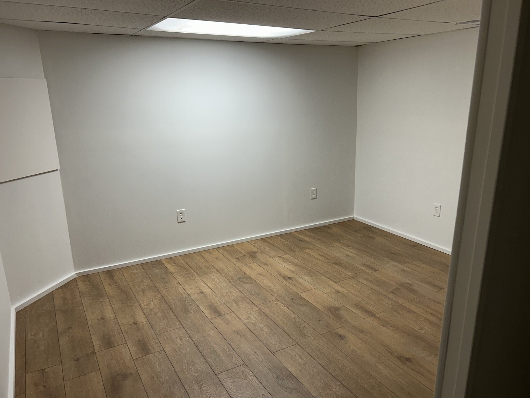 Building Photo - 218 Aster Ln