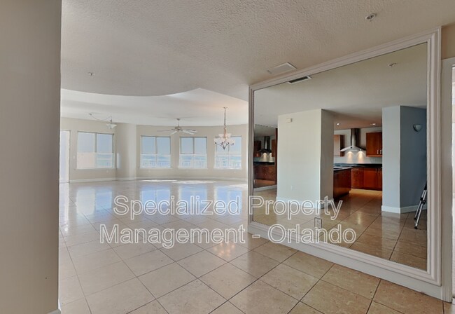 Building Photo - 100 S Eola Dr