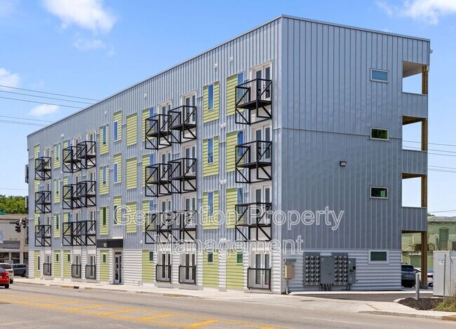 Building Photo - 901 E Main St