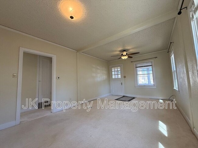 Building Photo - 2716 Central Ave