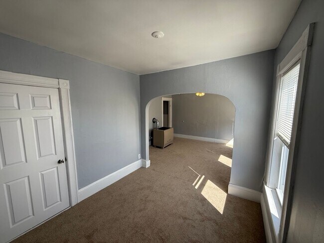 Building Photo - 408 Rimmon St