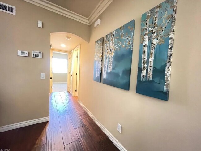 Building Photo - 195 Avenida Descanso