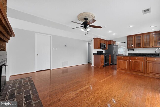 Building Photo - 3149 Southfield Dr