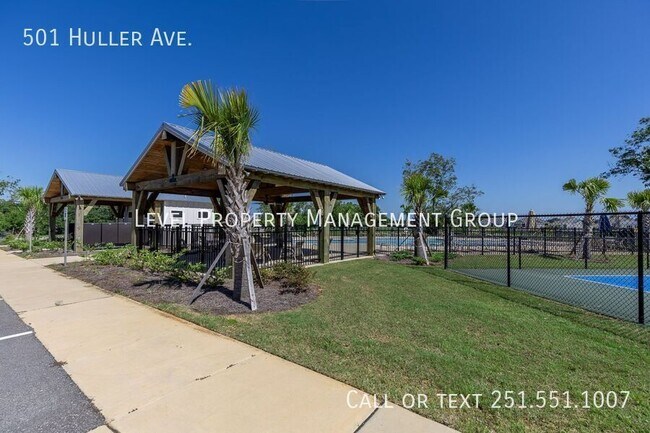 Building Photo - 501 Huller Ave
