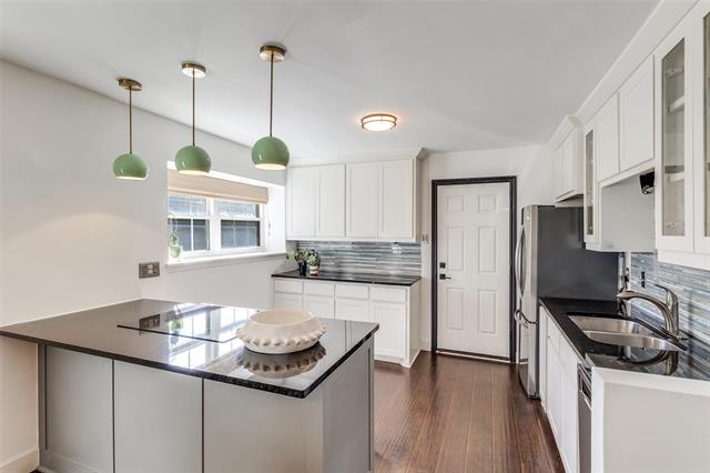 Building Photo - 7705 Meadow Park Dr