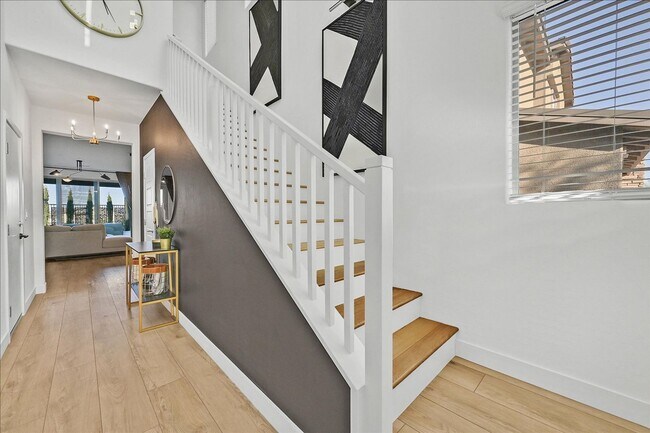 Building Photo - Luxury Summerlin West 4-Bedroom Home!