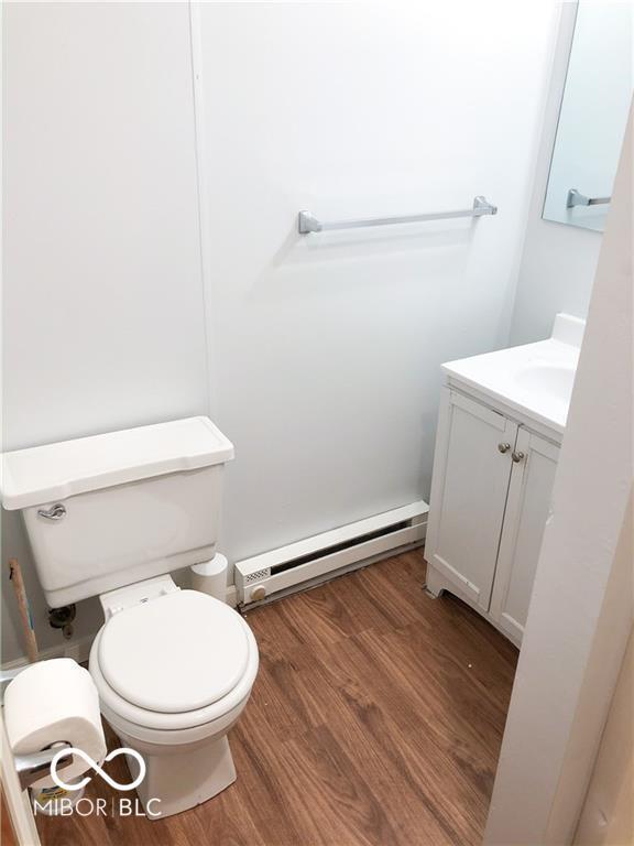 Building Photo - 106 S Market St