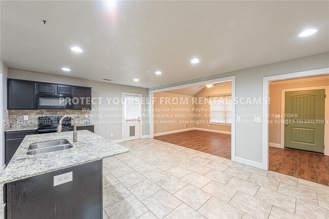 Building Photo - 3702 S W Capstone Ave