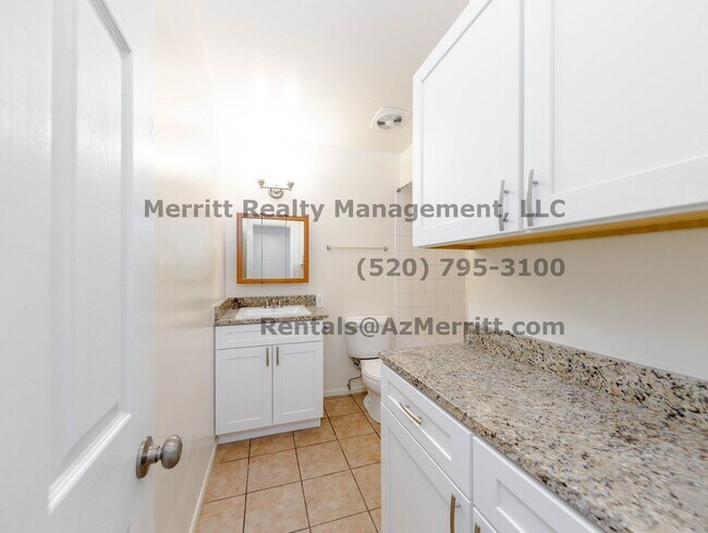 Building Photo - Spacious 3-Bedroom, 2-Bathroom Home Near U of A and Banner Health