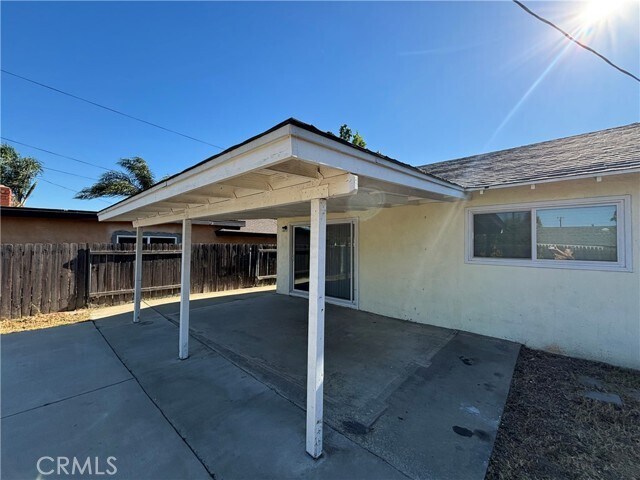 Building Photo - 910 N Humboldt Ave