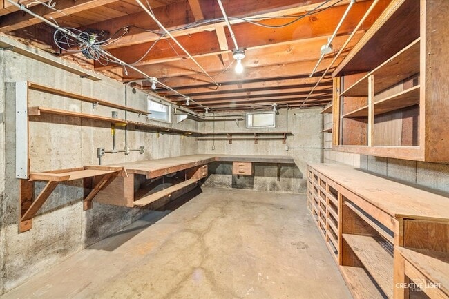 Building Photo - 39W258 Seavey Rd