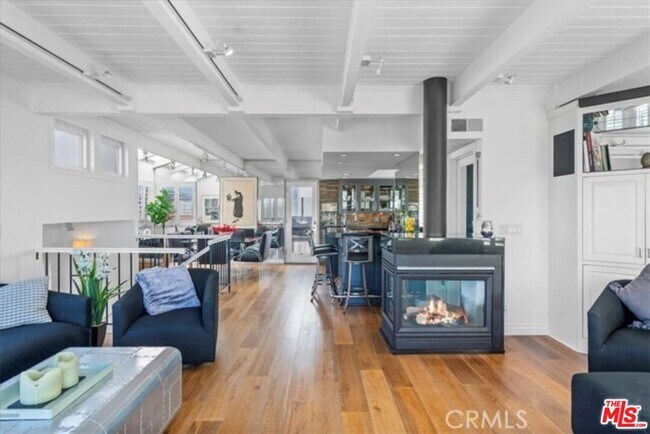 Building Photo - 712 Highland Ave