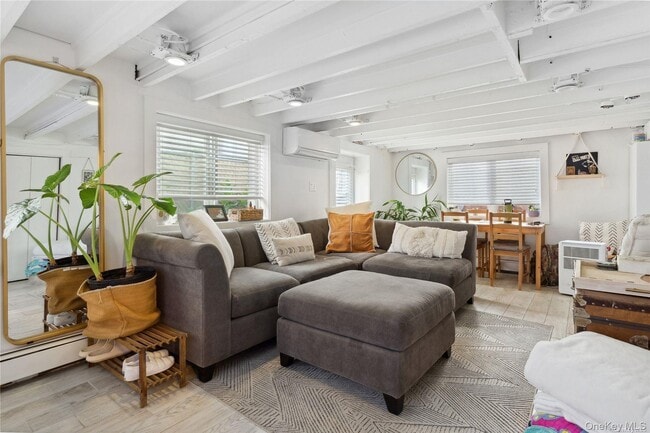 Building Photo - 26 Illinois Ave