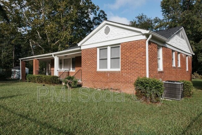 Building Photo - 5313 Randall Ave