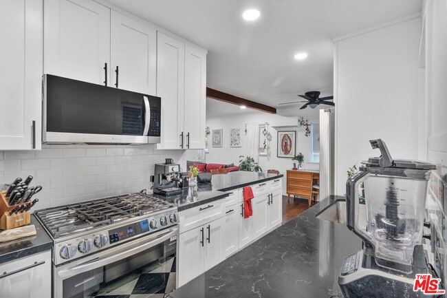 Building Photo - 4914 Malta St