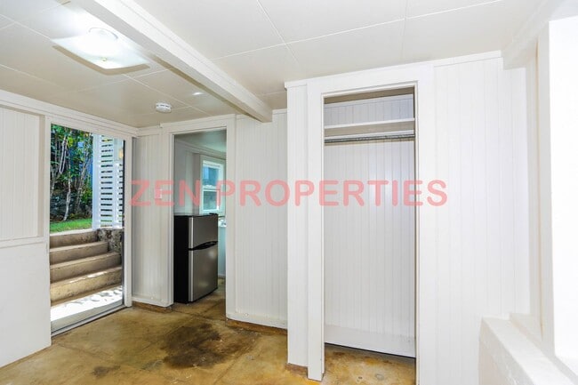 Building Photo - 3 bedroom, 2.5 bath home for rent in Lower...