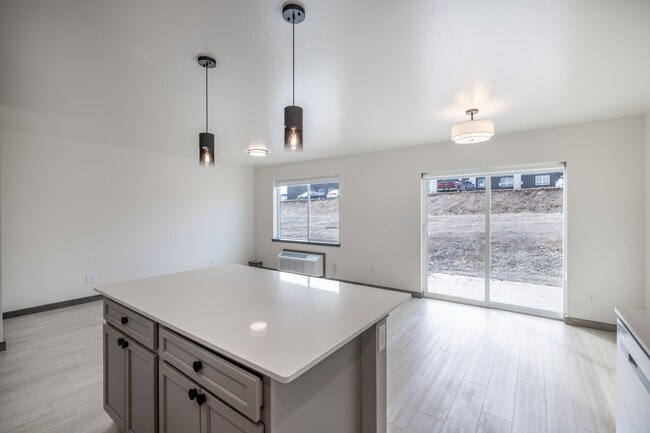 Building Photo - 3391 Crosswind Ct