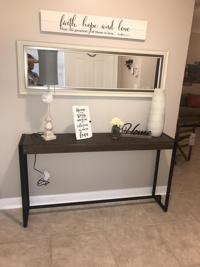 Building Photo - 1739 Shoreside Cir