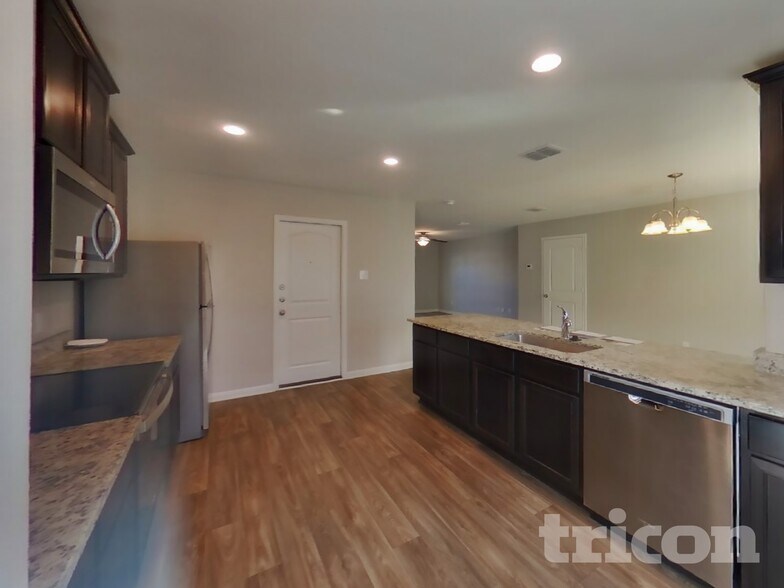Building Photo - 11826 Davalos Ln