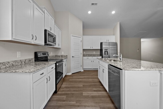 Building Photo - 118 Station Yard Rd