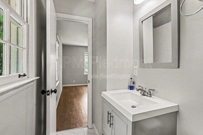 Building Photo - 2931 Appling Cir