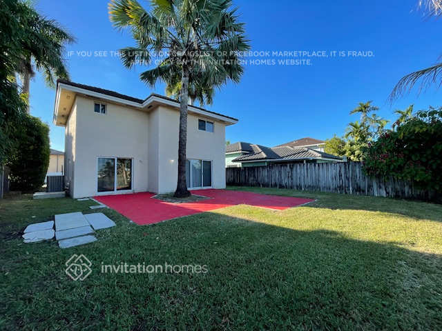 Building Photo - 16201 SW 141st Ave