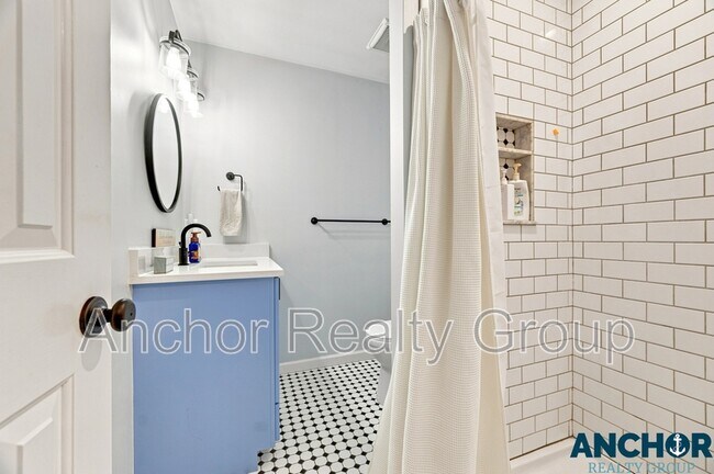 Building Photo - 2505 Ravencroft Ct