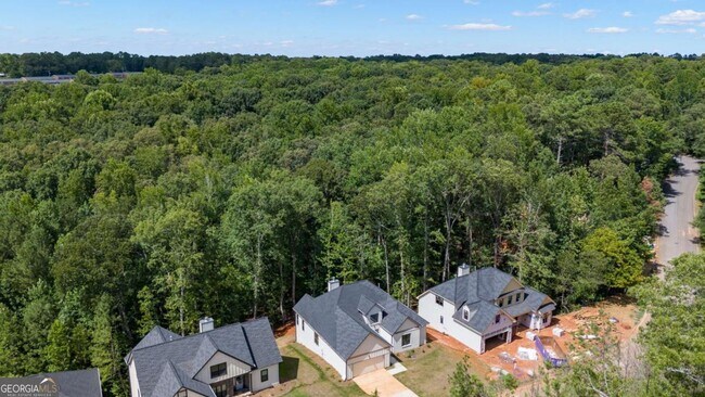 Building Photo - 380 Ansley Dr