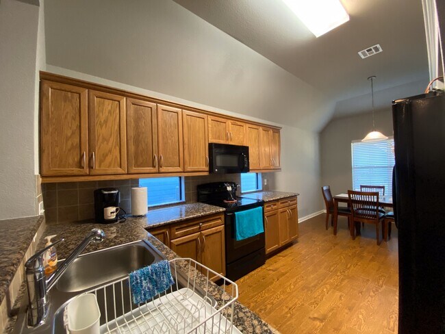 Building Photo - Single Family Home in Falcon Pointe | Chin...