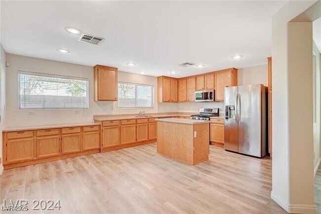 Building Photo - 11540 Kindsland St