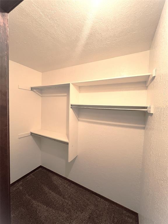 Building Photo - 1901 E Lindsey St