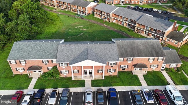 Building Photo - 20 Fort Sumpter Rd