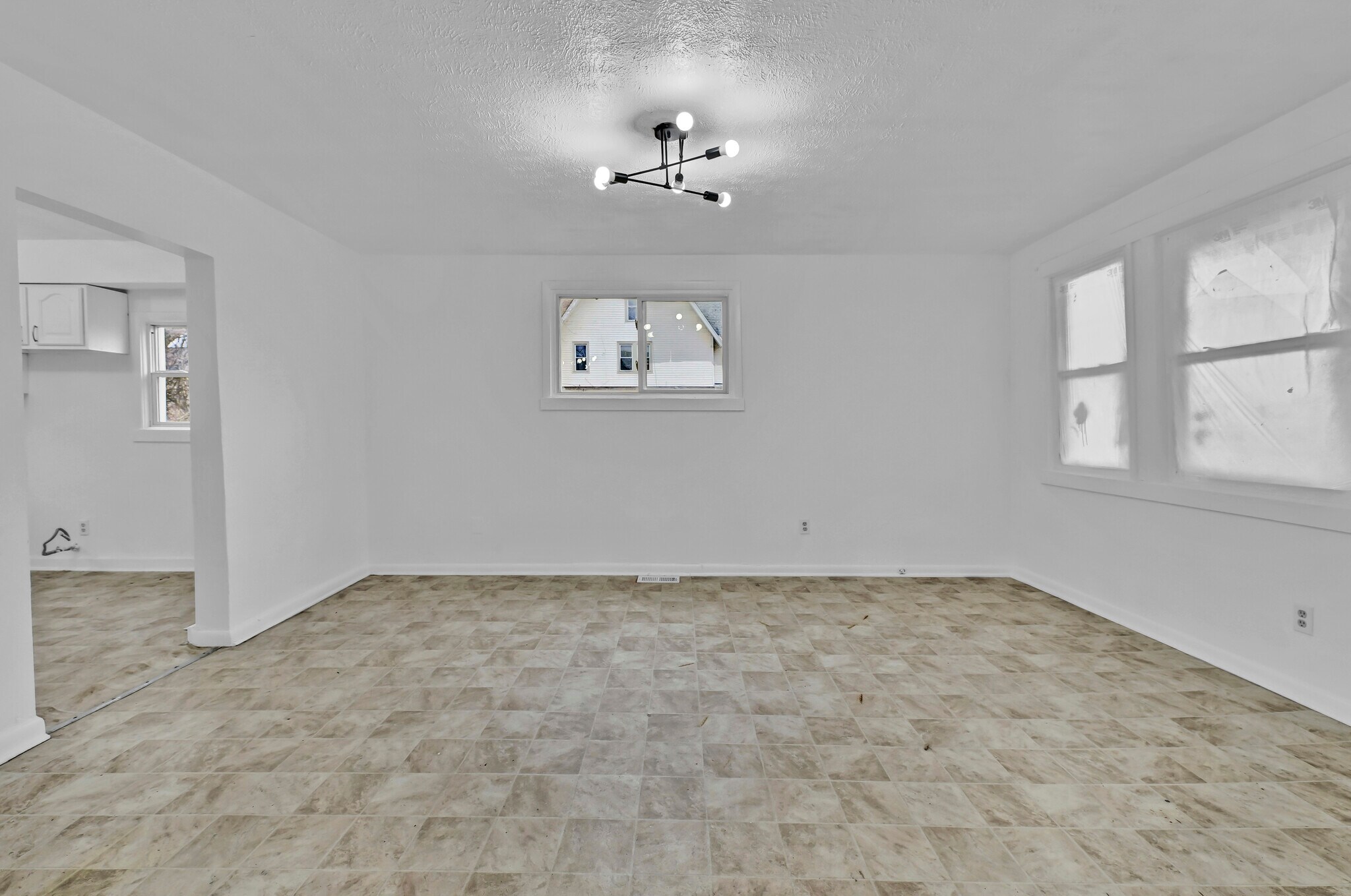 Building Photo - 9502 Talbot Ave