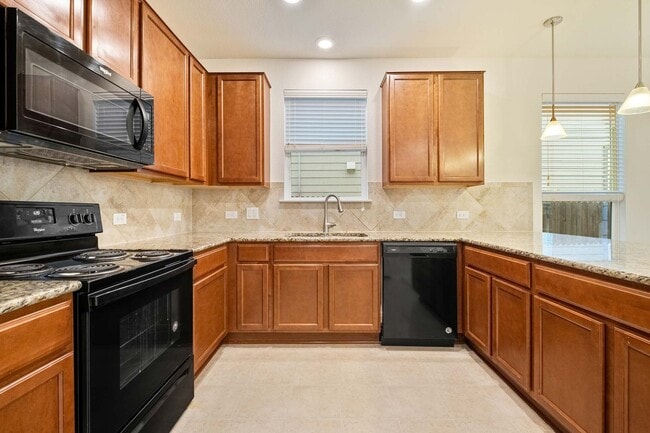 Building Photo - Pfabulous 3 Bedroom, 2.5 Bath, 2-Story Home In Pflugerville